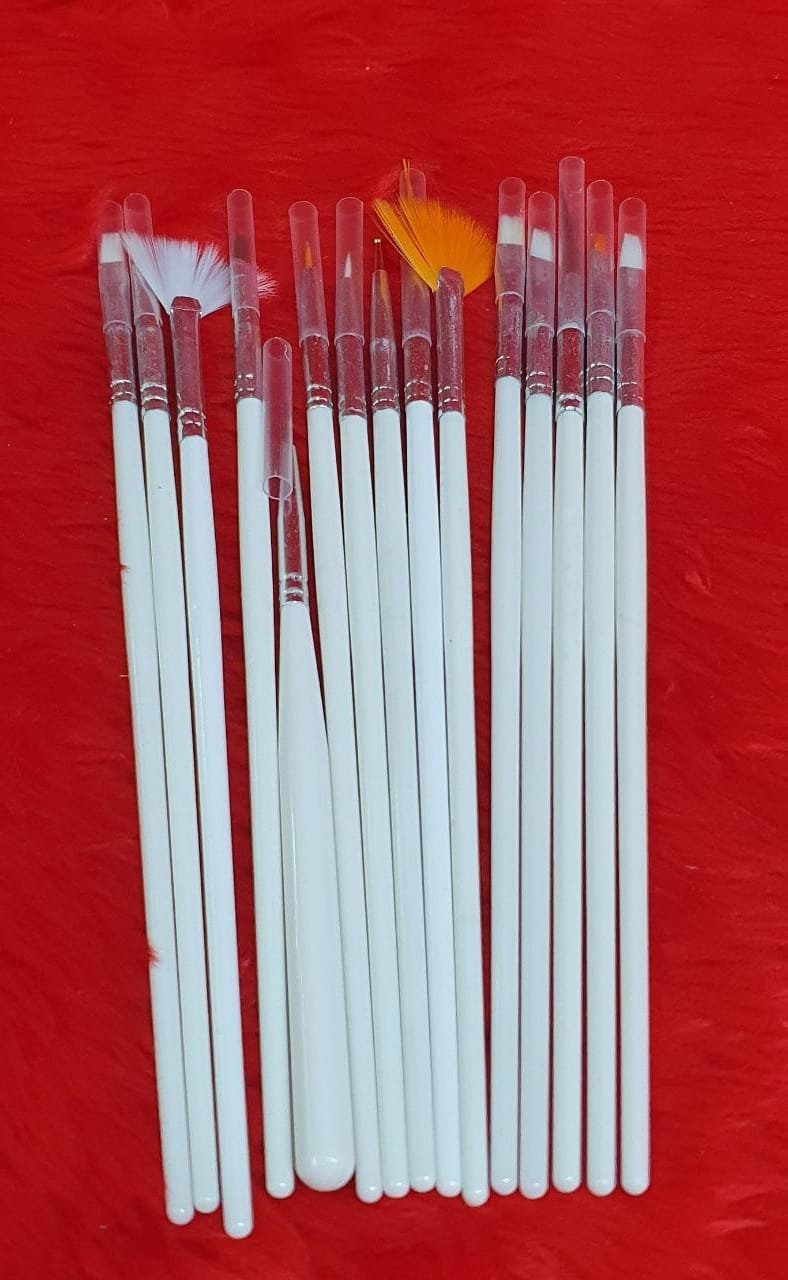 PAQUETE PINCEL MANO ALZADA CON 15 PZS