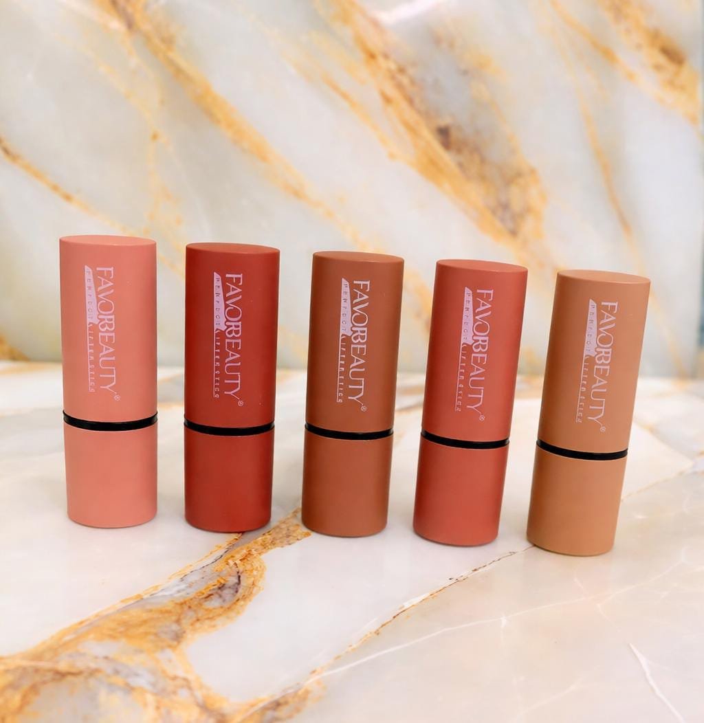 LABIALES NUDE FAVORBEAUTY TONOS ELEGANTES Y DURADEROS 24 H