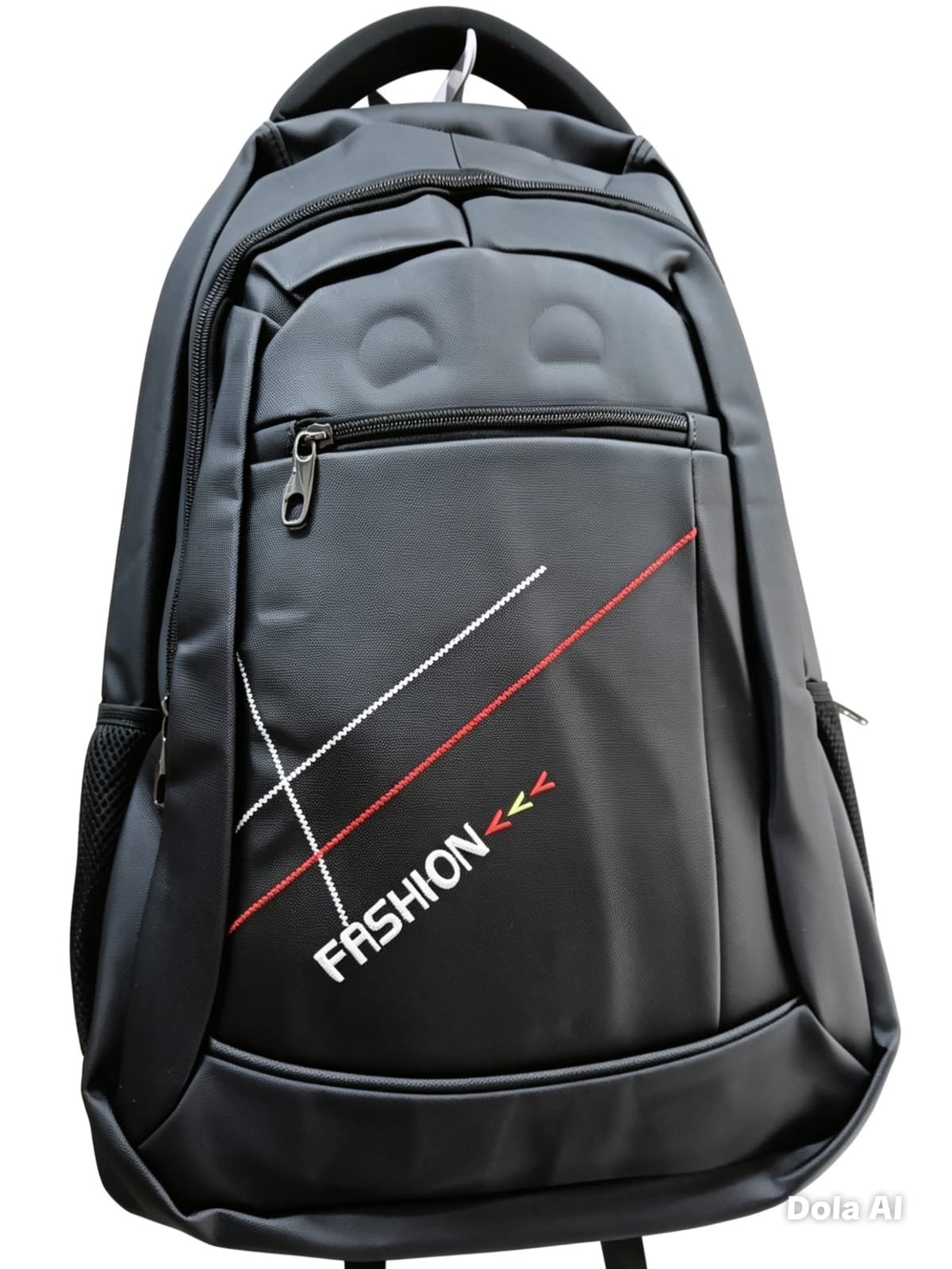 MOCHILA NEGRA MODELO FASHION